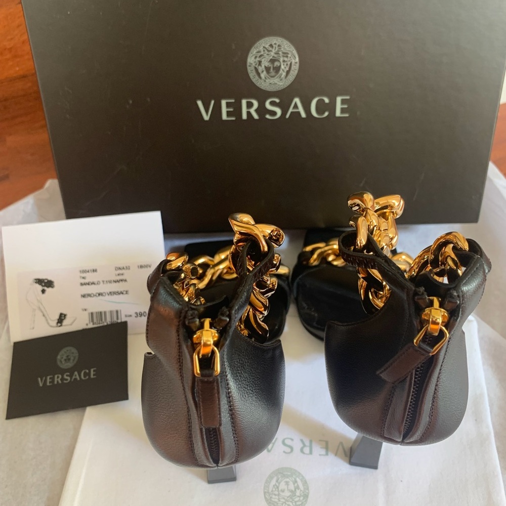 Gorgeous Versace Medusa Chain Heels Sandals - Picture 2 of 7